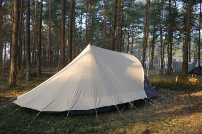 Back-Wood-Camp
