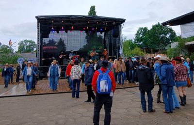 r580.jpg